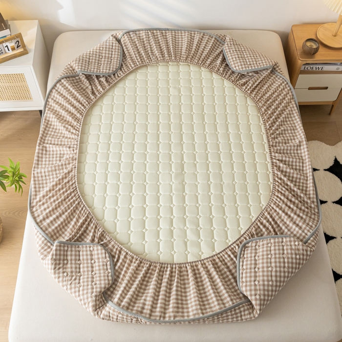 91家纺网 家纺一手货源 找家纺 鑫钰 2024新款无印风水洗棉水洗亲肤大豆夹棉床笠-简格 简格-驼小格