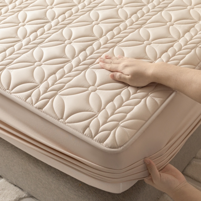 91家纺网 家纺一手货源 找家纺 鑫钰 2024新款A类防水大豆夹棉床笠-麦穗 花穗-香槟驼