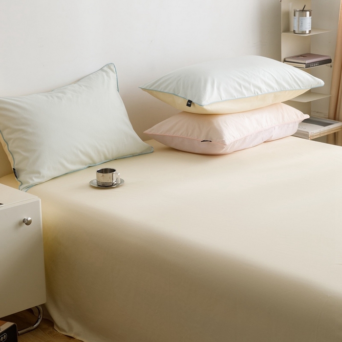 91家纺网 家纺一手货源 找家纺 卡姿家纺 2024春夏纯色双拼嵌绳款单枕套—莫琳 莫琳 枕套清新黄