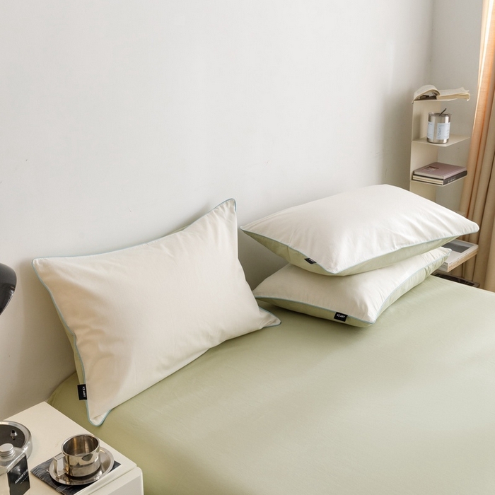 91家纺网 家纺一手货源 找家纺 卡姿家纺 2024春夏纯色双拼嵌绳款单枕套—莫琳 莫琳 枕套白绿