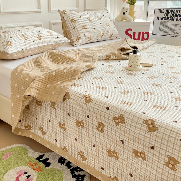 91家纺网 家纺一手货源 找家纺 沐纯家居 2024新款40S13372双面纯棉床盖三件套 爱心熊宝