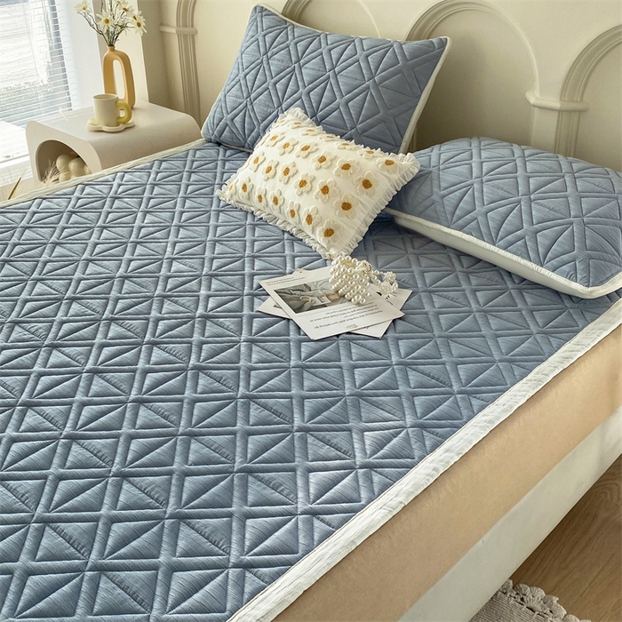 91家纺网 家纺一手货源 找家纺 鑫钰 2024新款A类水洗棉大豆夹棉床护垫 芊语-宾利蓝