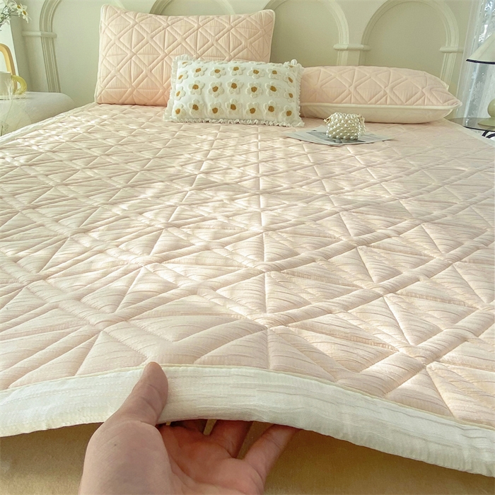 91家纺网 家纺一手货源 找家纺 鑫钰 2024新款A类水洗棉大豆夹棉床护垫 芊语-浅妃粉