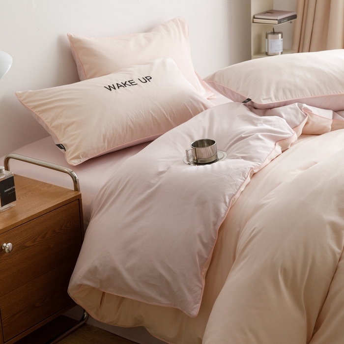 91家纺网 家纺一手货源 找家纺 卡姿家纺 2024春夏纯色双拼嵌绳款单被套—莫琳 莫琳 被套粉紫