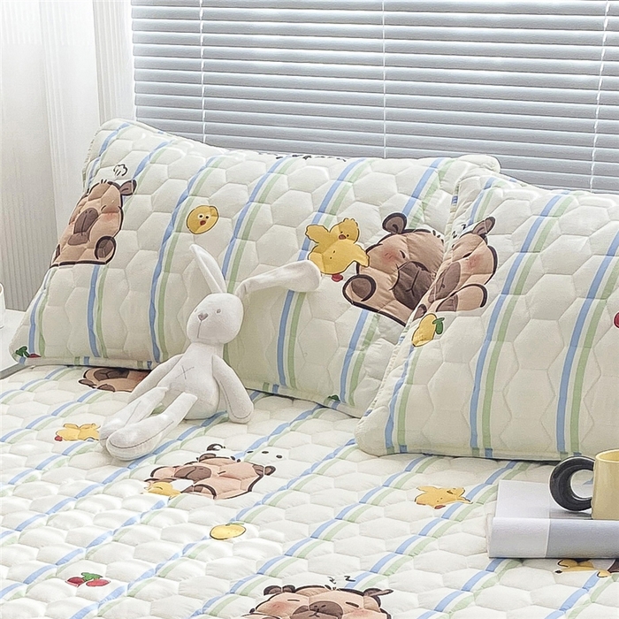 91家纺网 家纺一手货源 找家纺  九亭家纺 2024新款全棉夹棉防口水防头油枕套 防水-卡皮巴拉