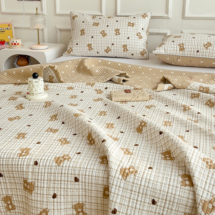 91家纺网 家纺一手货源 找家纺 沐纯家居 2024新款40S13372双面纯棉床盖三件套 爱心熊宝