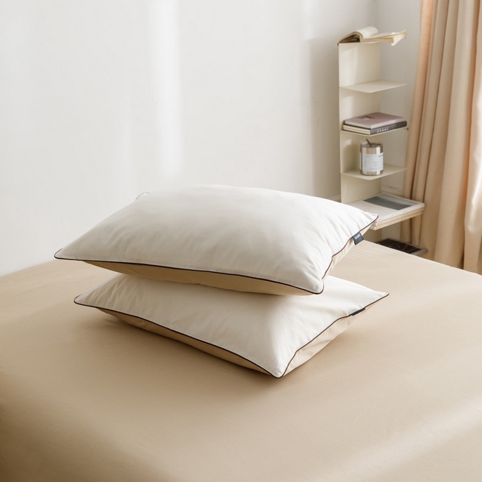 91家纺网 家纺一手货源 找家纺 卡姿家纺 2024春夏纯色双拼嵌绳款单枕套—莫琳 莫琳 枕套白棕