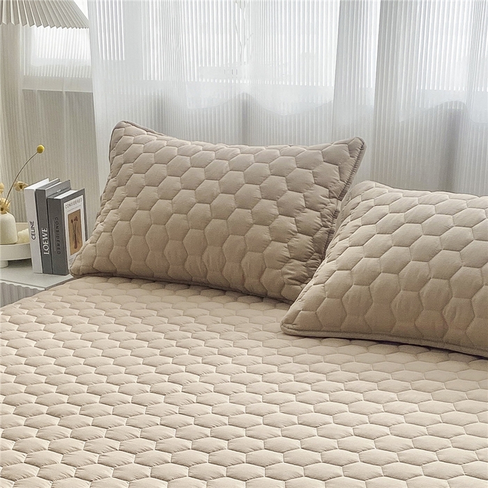 91家纺网 家纺一手货源 找家纺  九亭家纺 2024新款全棉夹棉防口水防头油枕套 防水-卡其