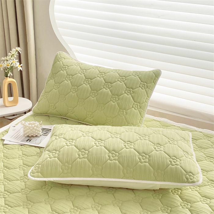 91家纺网 家纺一手货源 找家纺 鑫钰 2024新款A类水洗棉大豆夹棉床护垫 太阳花-抹茶绿