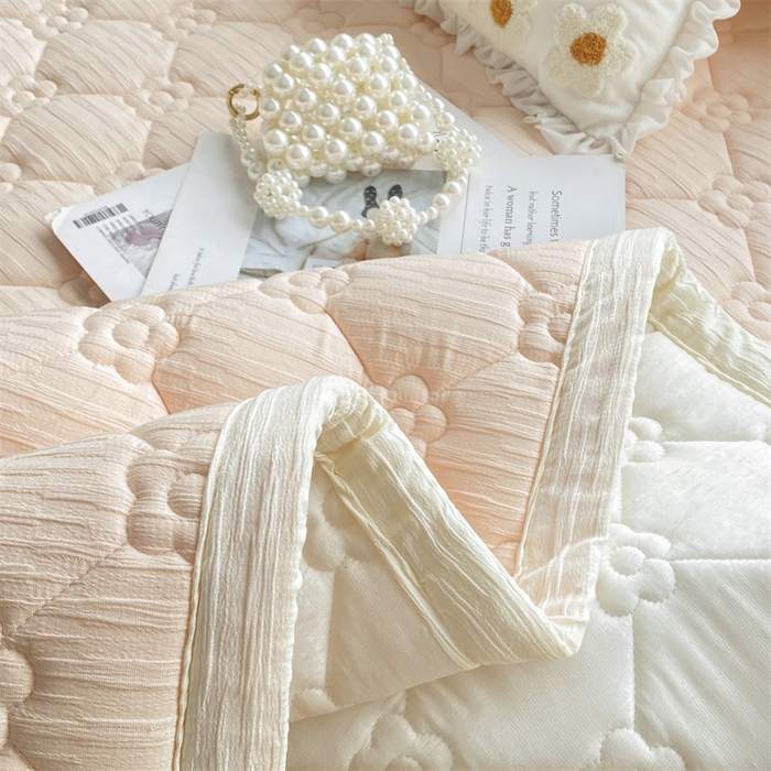 91家纺网 家纺一手货源 找家纺 鑫钰 2024新款A类水洗棉大豆夹棉床护垫 太阳花-浅妃粉