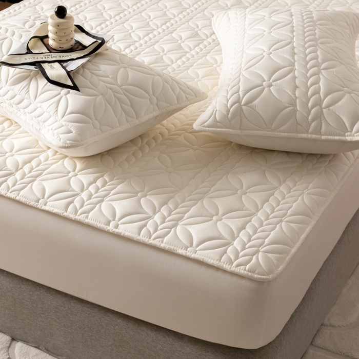 91家纺网 家纺一手货源 找家纺 鑫钰 2024新款A类防水大豆夹棉床笠-麦穗 花穗-月光白