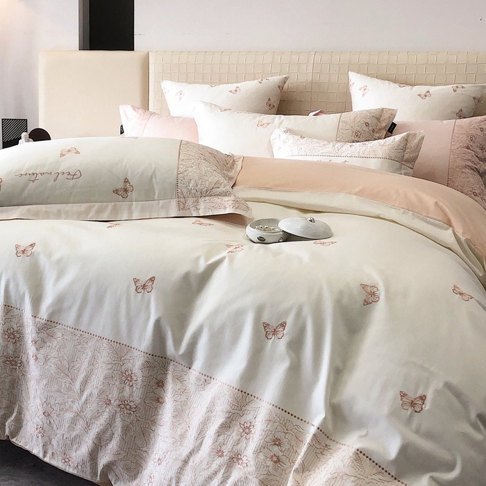 91家纺网 家纺一手货源 找家纺 卡姿家纺 2024春夏优雅刺绣四件套— 莉菲 莉菲白