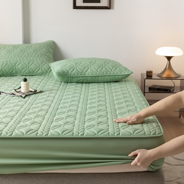 91家纺网 家纺一手货源 找家纺 鑫钰 2024新款A类防水大豆夹棉床笠-麦穗 花穗-时尚绿