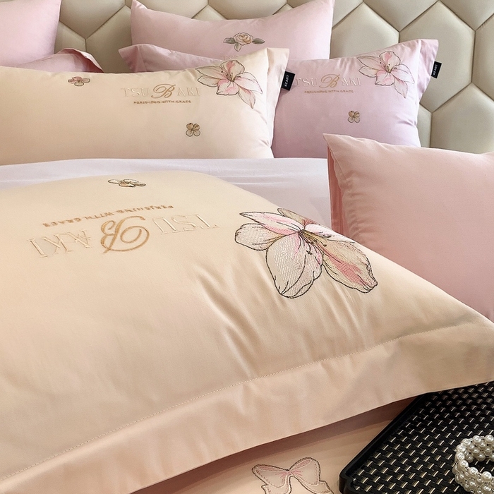 91家纺网 家纺一手货源 找家纺 卡姿家纺 2024春夏优雅刺绣四件套— 摩尔花园1 摩尔花园米杏