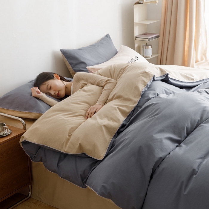 91家纺网 家纺一手货源 找家纺 卡姿家纺 2024春夏纯色双拼嵌绳款单被套—莫琳 莫琳 被套蓝棕