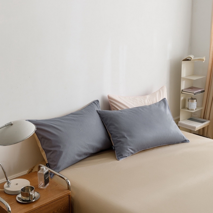 91家纺网 家纺一手货源 找家纺 卡姿家纺 2024春夏纯色双拼嵌绳款单枕套—莫琳 莫琳 枕套蓝棕