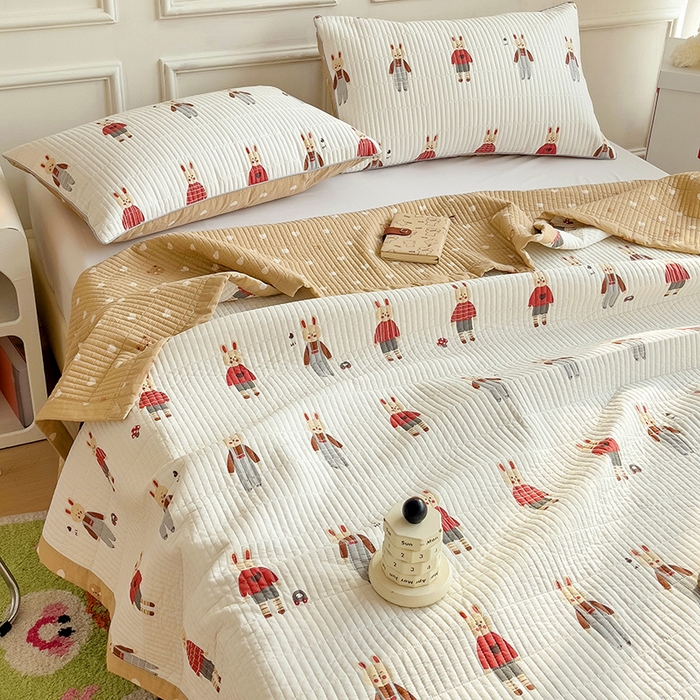 91家纺网 家纺一手货源 找家纺 沐纯家居 2024新款40S13372双面纯棉床盖三件套 彼得兔