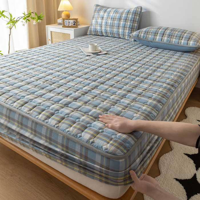 91家纺网 家纺一手货源 找家纺 鑫钰 2024新款无印风水洗棉水洗亲肤大豆夹棉床笠-简格 简格-简希蓝