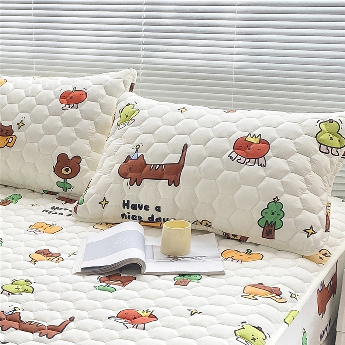 91家纺网 家纺一手货源 找家纺  九亭家纺 2024新款全棉夹棉防口水防头油枕套 防水-欢乐家族