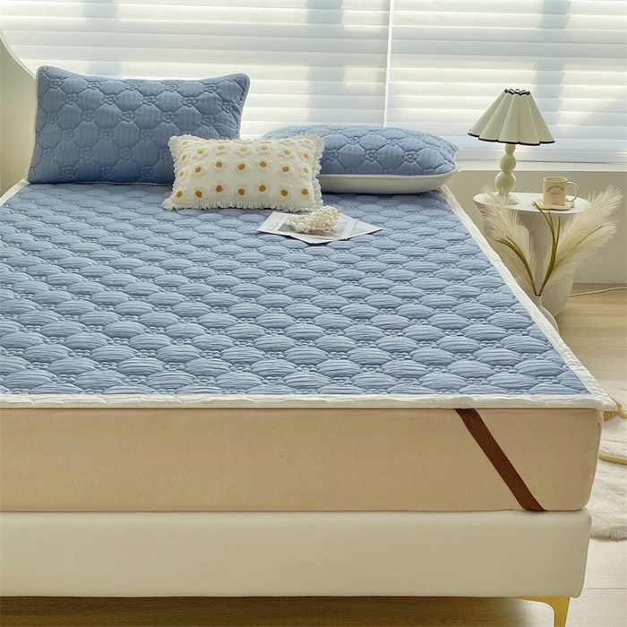 91家纺网 家纺一手货源 找家纺 鑫钰 2024新款A类水洗棉大豆夹棉床护垫 太阳花-宾利蓝