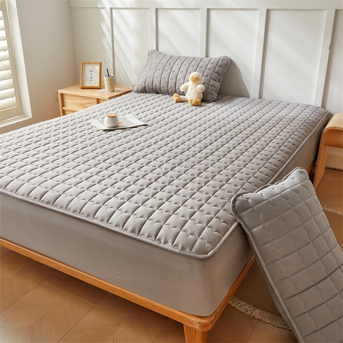 91家纺网 家纺一手货源 找家纺 雯豆家纺 2024新款A类全棉纯棉夹棉床笠三件套印花床笠 全棉夹棉床笠-经典灰