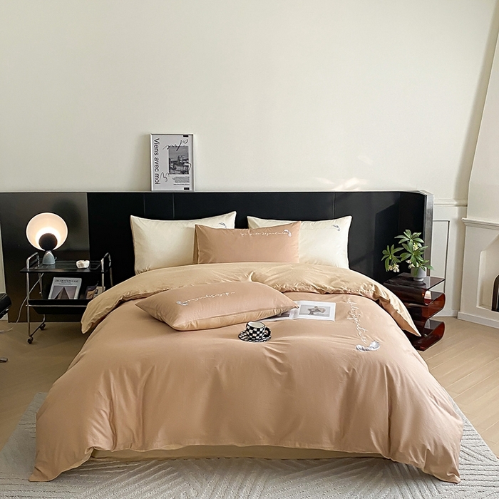 91家纺网 家纺一手货源 找家纺  澳梵家居 2024新款【知羽】系列60s刺绣全棉四件套 知羽-奇遇金