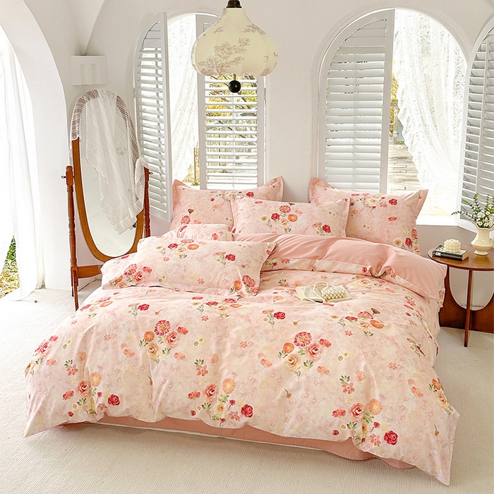 91家纺网 家纺一手货源 找家纺  元元被芯 2024新款全棉长绒棉数码印花四件套全棉四件套纯棉四件套 碧玉倩影-粉