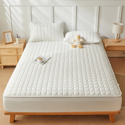 91家纺网 家纺一手货源 找家纺 雯豆家纺 2024新款A类全棉夹棉床笠三件套纯色纯棉床笠 全棉夹棉床笠-象牙白