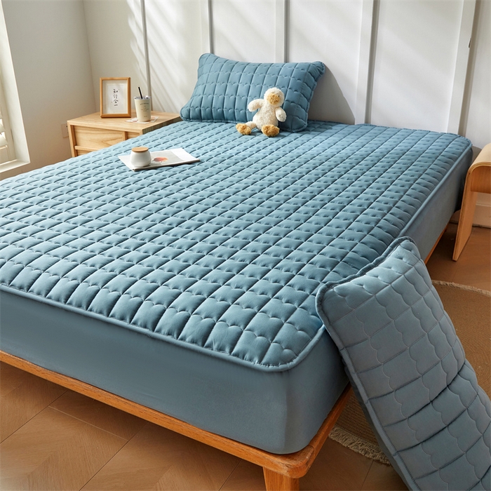 91家纺网 家纺一手货源 找家纺 雯豆家纺 2024新款A类全棉纯棉夹棉床笠三件套印花床笠 全棉夹棉床笠-午夜蓝