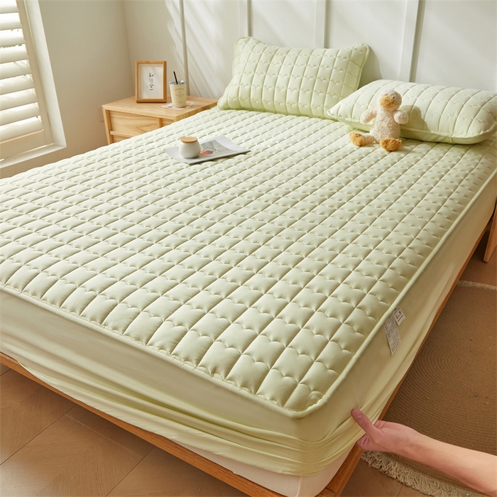 91家纺网 家纺一手货源 找家纺 雯豆家纺 2024新款A类全棉夹棉床笠三件套纯色纯棉床笠 全棉夹棉床笠-若草绿