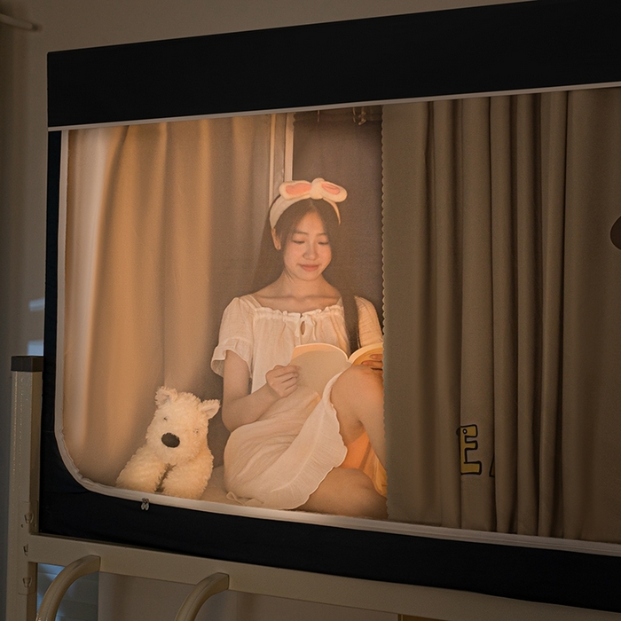 91家纺网 家纺一手货源 找家纺 青竹苑 2024新款涂银强遮光学生蚊帐上下铺坐床蚊帐 哈尼熊