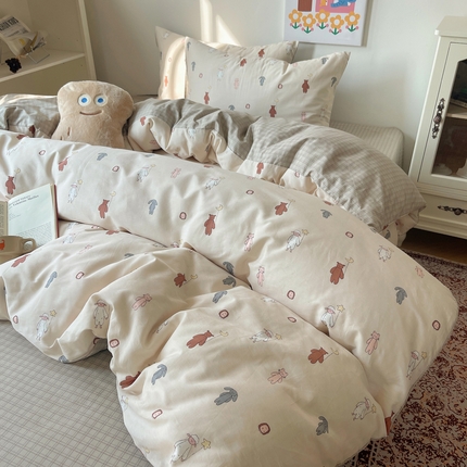 91家纺网 家纺一手货源 找家纺 六巷胡同 2024新款ins可爱卡通风AB版系列四件套第五系 气球动物朋友