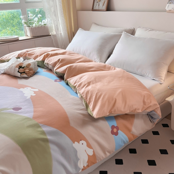 91家纺网 家纺一手货源 找家纺 艾迪尚 2025新款133X76宽幅全棉印花单被套 彩色兔园