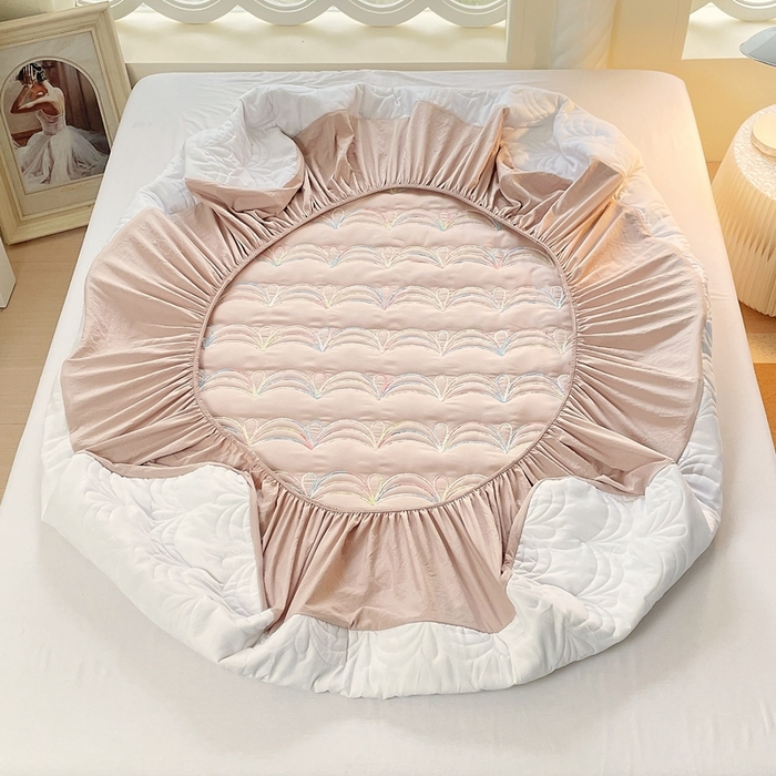 91家纺网 家纺一手货源 找家纺 （总）尊康家纺（原磊科） 2024新款奶昔棉抗菌夹棉床笠-波浪