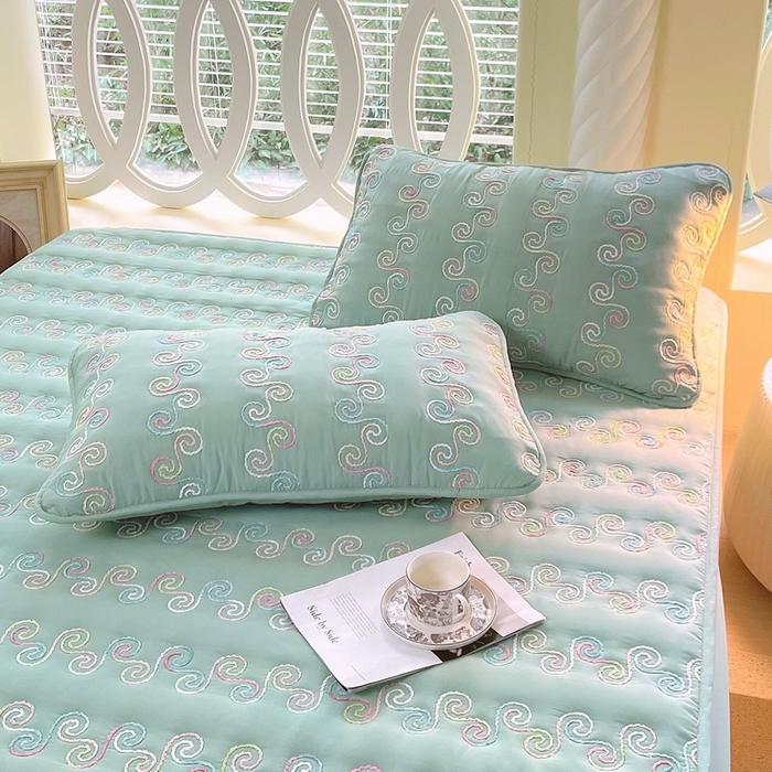 91家纺网 家纺一手货源 找家纺 尊康家纺（原磊科） 2024新款亲肤奶昔棉夹棉床笠-星空 星空-水绿