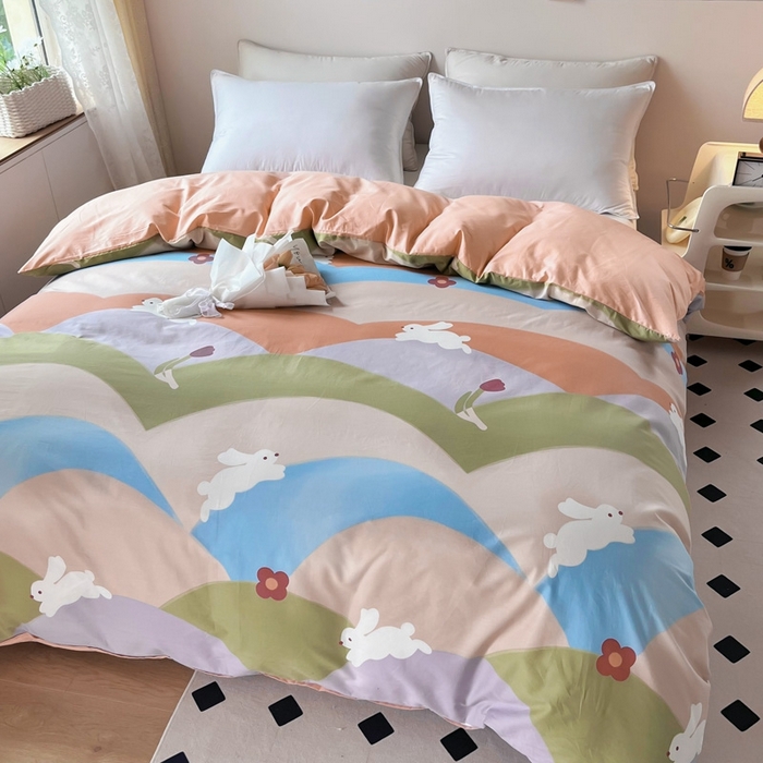 91家纺网 家纺一手货源 找家纺 艾迪尚 2025新款133X76宽幅全棉印花单被套 彩色兔园