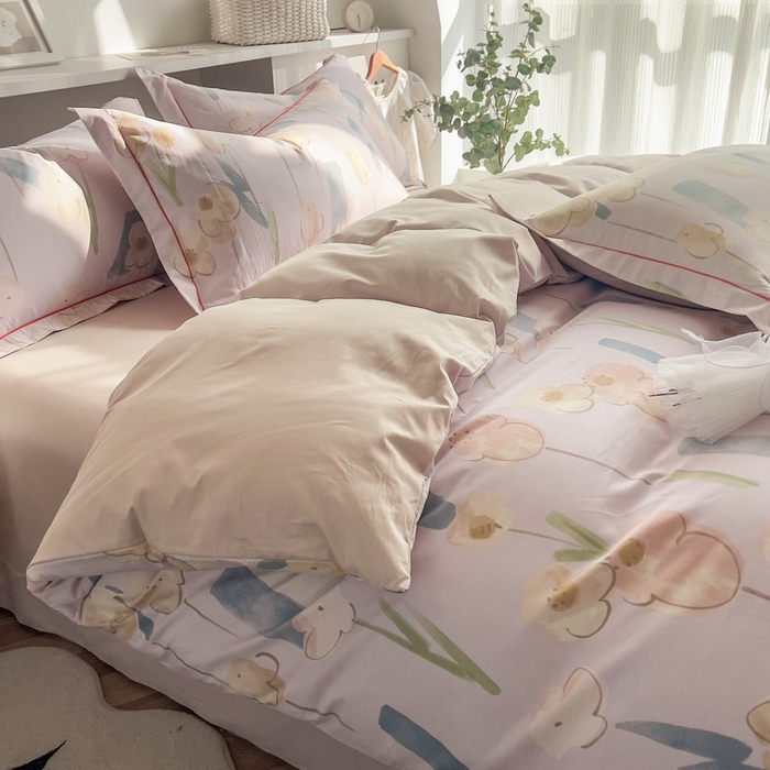 91家纺网 家纺一手货源 找家纺 艾迪尚 2025新款133X76宽幅全棉印花四件套（有单品+可定制） 木槿-粉