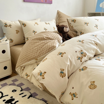 91家纺网 家纺一手货源 找家纺 （总）三夏光年 2024新款INS萌趣卡通风AB版系列四件套第四系