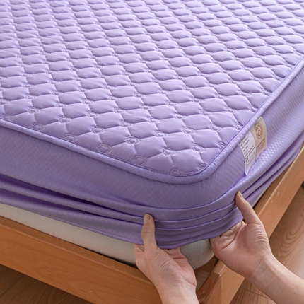 91家纺网 家纺一手货源 找家纺 （总）摩妮卡 2025新款简约亲肤夹棉爱心款床笠