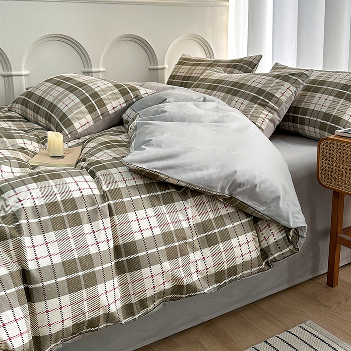 91家纺网 家纺一手货源 找家纺 潮邦创意家居 2025新款全棉13070多风格纯棉四件套-简约条格系列 温情格语