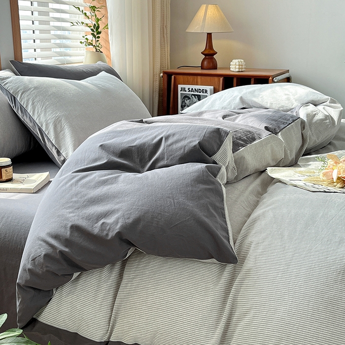 91家纺网 家纺一手货源 找家纺 柠萌家居 2024新款无印风A类全棉色织水洗棉四件套 灰密条纹