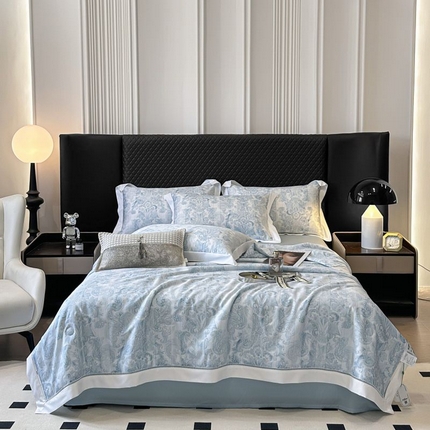 91家纺网 家纺一手货源 找家纺 （总）娇逸家居 2025新款50支莱赛尔银萃天丝镂空花边印花夏被夏凉被