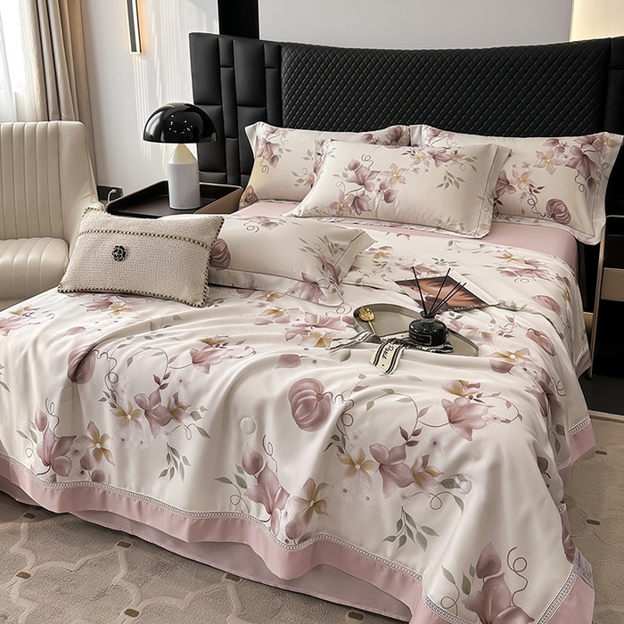 91家纺网 家纺一手货源 找家纺 娇逸家居 2025新款50支莱赛尔镂空花边印花天丝夏被 南音