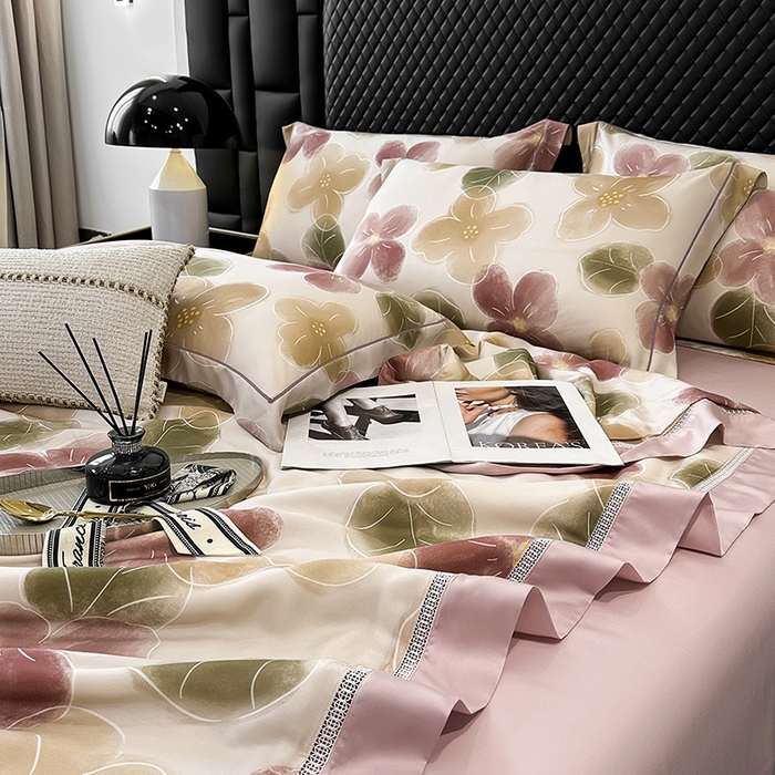 91家纺网 家纺一手货源 找家纺 娇逸家居 2025新款50支莱赛尔镂空花边印花天丝夏被 朵颐