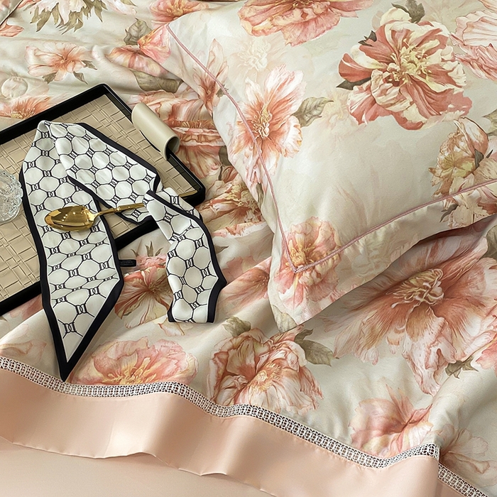 91家纺网 家纺一手货源 找家纺 娇逸家居 2025新款50支莱赛尔镂空花边印花天丝夏被 落雪-玉