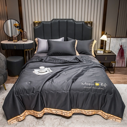 91家纺网 家纺一手货源 找家纺 （总）缦纱 2024新款刺绣水洗真丝夏被四件套空调被夏凉被-雏菊