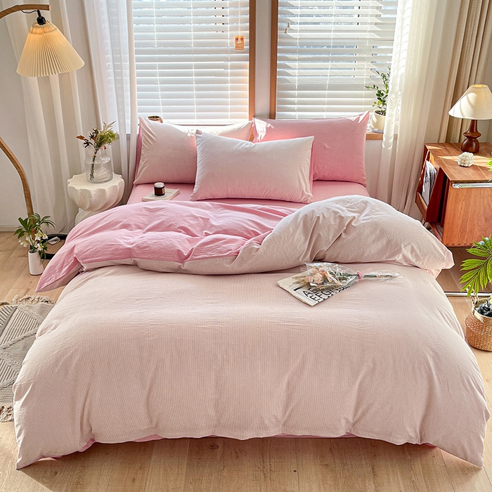 91家纺网 家纺一手货源 找家纺 柠萌家居 2024新款无印风A类全棉色织水洗棉四件套 粉密条纹