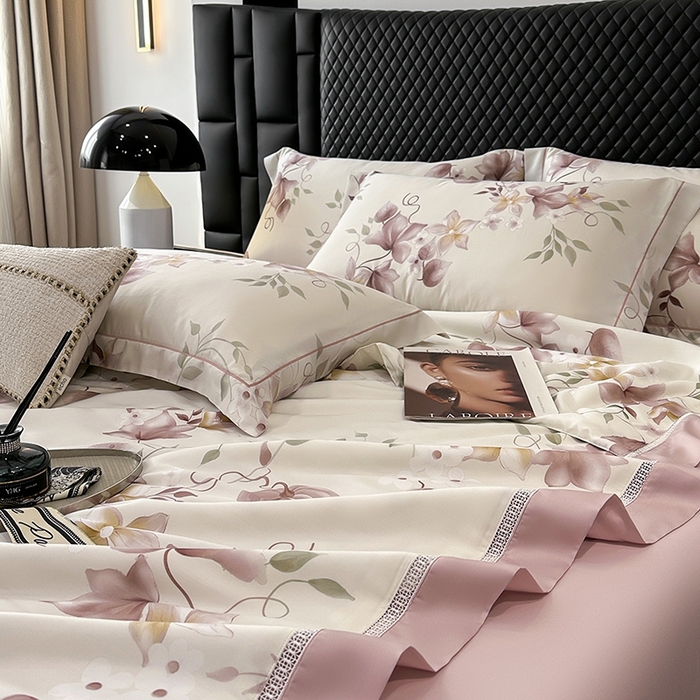 91家纺网 家纺一手货源 找家纺 娇逸家居 2025新款50支莱赛尔镂空花边印花天丝夏被 南音