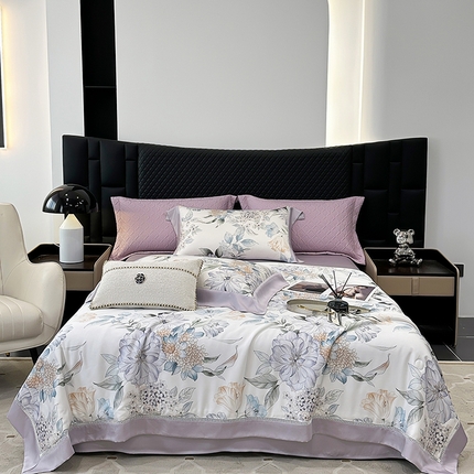 91家纺网 家纺一手货源 找家纺 娇逸家居 2025新款50支莱赛尔镂空花边印花天丝夏被 莹澈-紫