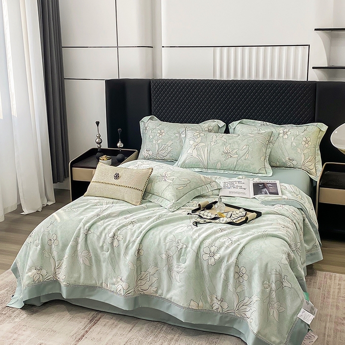 91家纺网 家纺一手货源 找家纺 娇逸家居 2025新款50支莱赛尔镂空花边印花天丝夏被 多特